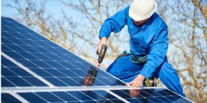 Installation Maintenance Panneaux Solaires Photovoltaïques à Bagnols-sur-Cèze